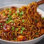 Sticky Garlic Chicken Noodles Recipe